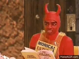 la risa del EL DIABLITO ( EUGENIO DERBEZ ) on Make a GIF