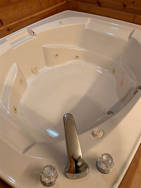 Services | Advanced Tub Refinishing | Freeport IL