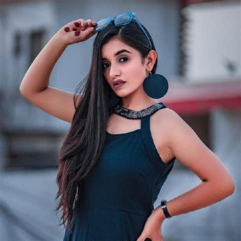 Aanchal Shah Tik Tok, Aanchal Shah age, height, boyfriend, wiki ...