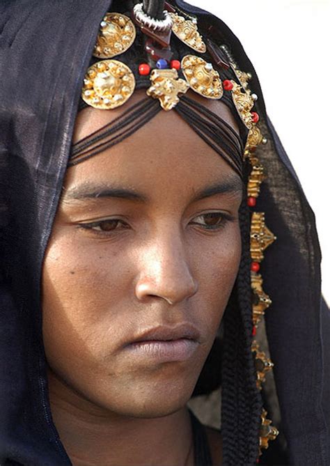 Africa | Tuareg woman. Timbuktu, Mali | ©Stephane l'Hôte perfection ...