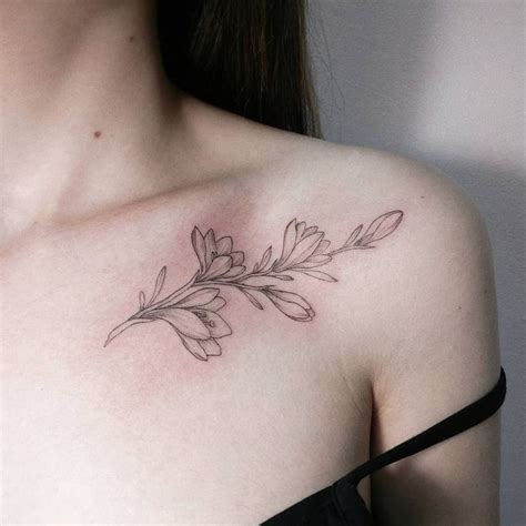 crocus tattoo - Google Search | Tatuaggi floreali, Idee per tatuaggi ...