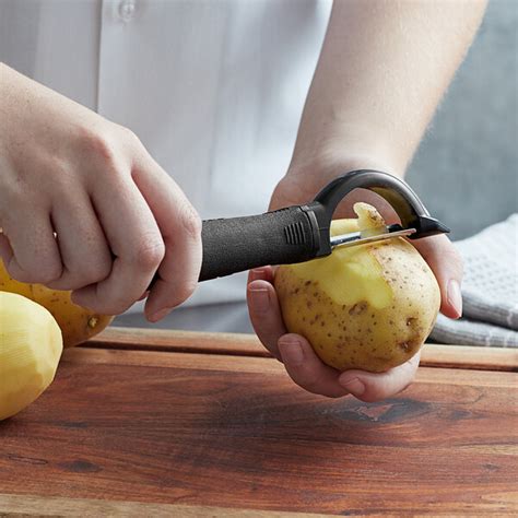 7 1/4" Straight Vegetable Peeler with Serrated Stainless Steel Blade