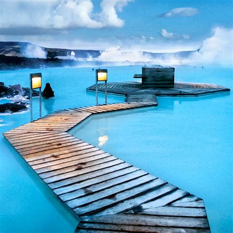 Traveler Guide: Blue Lagoon, Reykjavik – Iceland