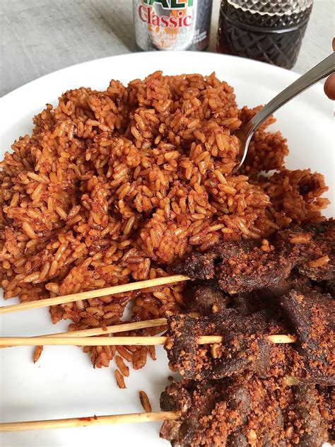 Smoky Party-Style Jollof Rice, the Nigerian way - Chef Immaculate Ruému