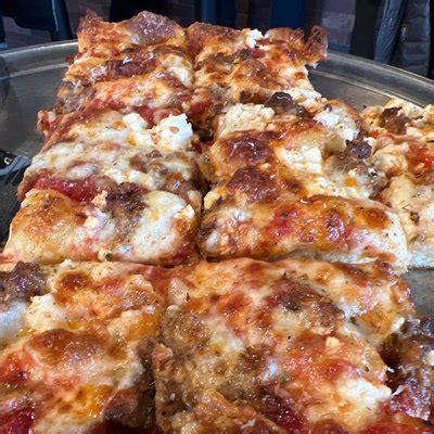 SMASH PIZZA - 14 Reviews - 3403 Devils Glen Rd, Bettendorf, IA - Yelp