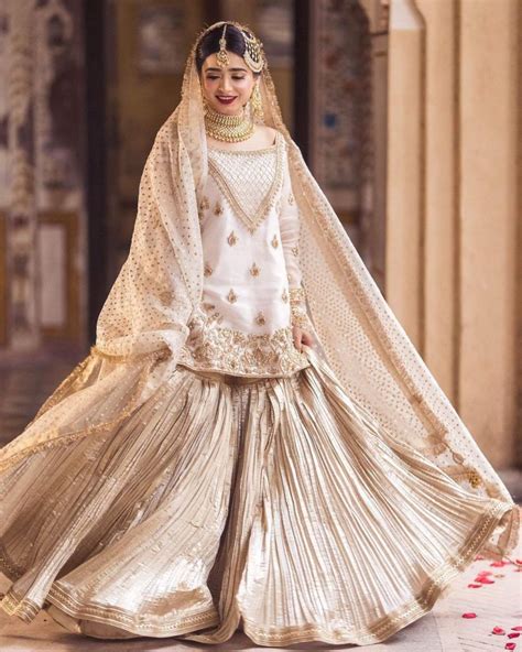 Actress Sehar Khan Flaunts Elegance In Her Latest Bridal Shoot ...