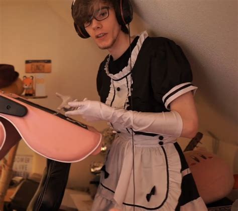 fundy in MAID outfit in 2021 | Dream team, Maid outfit, Pretty boy swag