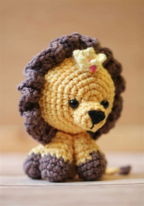 Louis the Royal Lion Free Crochet Pattern - Little World of Whimsy