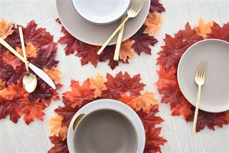 Easy DIY Thanksgiving Leaf Placemats • theStyleSafari