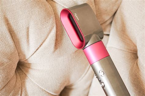 Dyson Airwrap Styler Complete Curling Iron review | Best Buy Blog