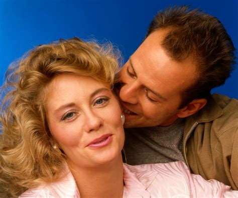 Did 'Moonlighting' Co-Stars Bruce Willis and Cybill Shepherd Date in ...