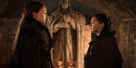 Game of Thrones Arya/Sansa Reunion Was 'Weird' | Screen Rant