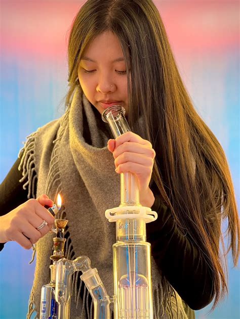 9 Tips on How to Make a Bong Hit Less Harsh