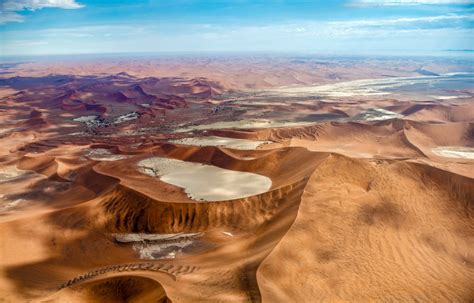 Scenic flight along Namibia's Skeleton Coast | Tribes Travel