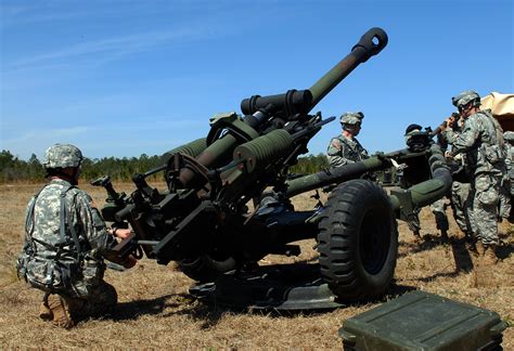 New York National Guard Artillerymen Train on New Weapon in The Florida ...