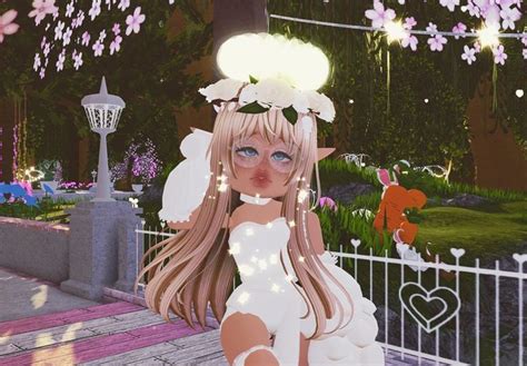 -not mine- cute perfect for austhetic royale high players! | Aesthetic ...