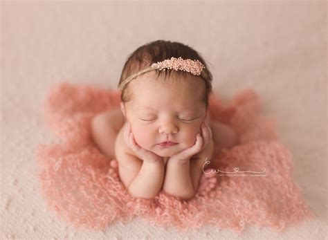 Pin on Newborn Photo Idea