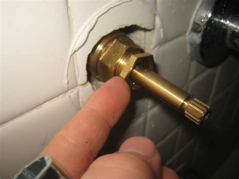 Leaking-Shower-Tub-Faucet-Valve-Stem-Replacement-Guide-045