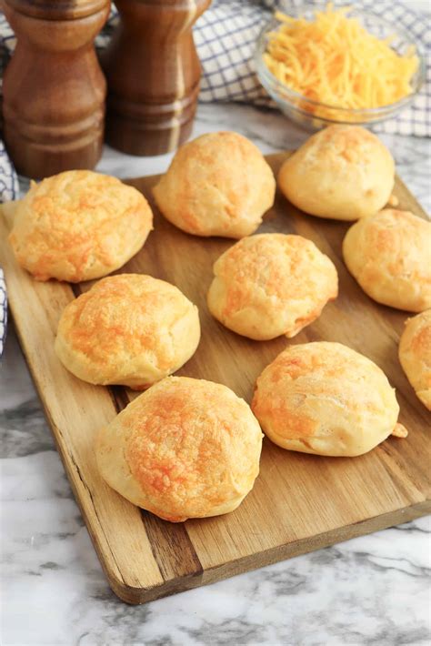 Homemade Sharp Cheddar Cheese Puffs (Gougères)