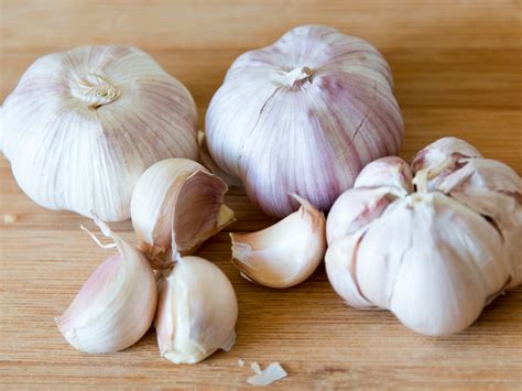 How to Get Rid of Garlic Breath