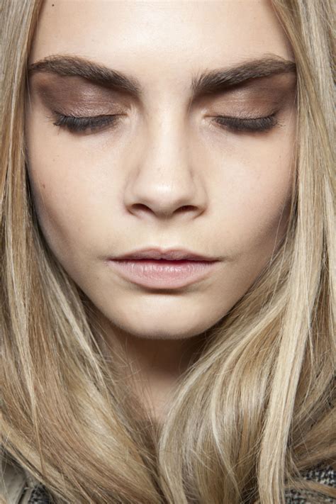 Lippy in London : Cara Delevingne's Eyebrows - An Homage Beauty News ...