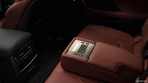 Lexus LX 570 | 2016MY | Interior Rear Seats