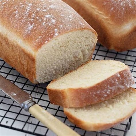 Easy Homemade White Bread - Seasons and Suppers