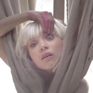 WATCH IT: Sia "Chandelier" (Sia & Daniel Askill, dir.) | Maddie ziegler ...