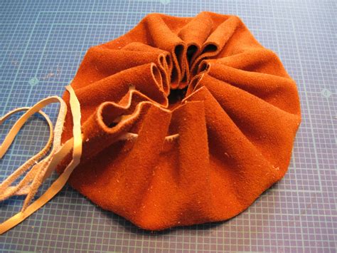 Simple Leather Pouch : 4 Steps (with Pictures) - Instructables