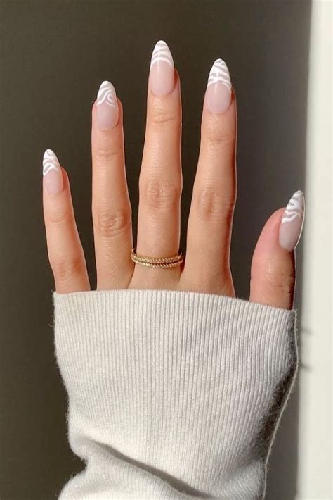 55 Classy French Tip Nails & Ideas for Medium Nail Length | Vernis à ...