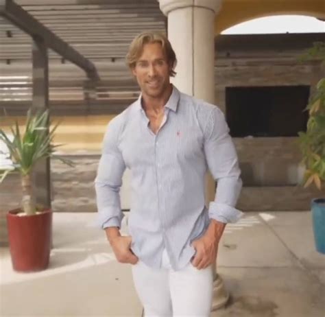 Mike O'Hearn baby don't hurt me meme template - Video Meme