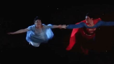 Superman Flying With Lois - Superman GIF - Superman ClarkKent LoisLane ...