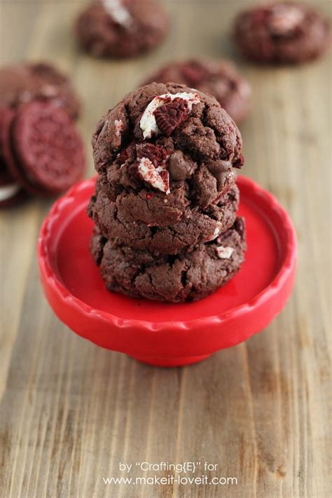 Delicious Red Velvet Oreo Cookies Recipe