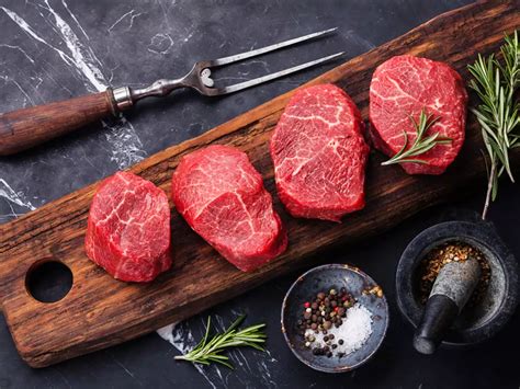 What is red meat? Its protein content and health benefits