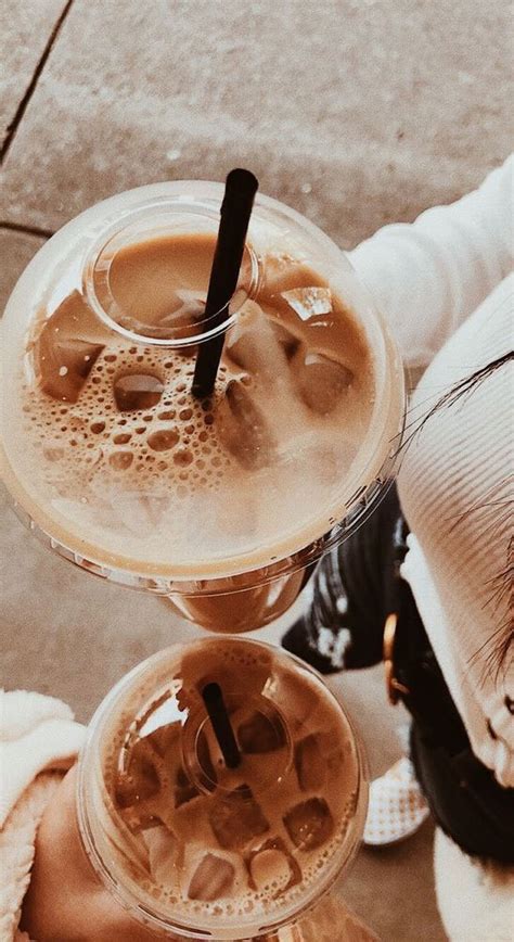 Summer Vibe Iced Coffee Aesthetic : Overflow Iced Coffee Starbucks I ...