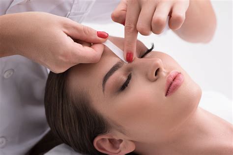 Eyebrow Waxing – Anna Health and Beauty