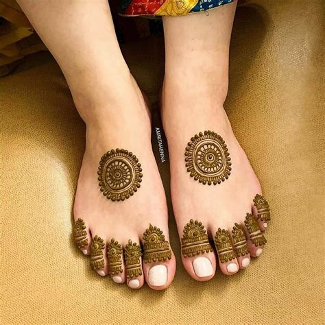 50+ Amazing Mehndi Designs For Leg Which Are Perfect For Bridal | Legs ...