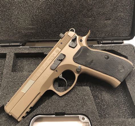 CZ 75 SP-01 Tactical in FDE : r/GunPorn