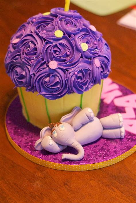 Horton Hears a Who | Horton hears a who, First birthdays, Cake