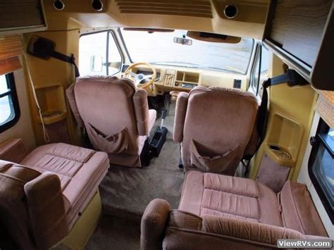 1988 Winnebago LeSharo Motorhome (A) | ViewRvs.com