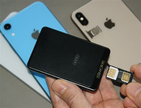 SIMore E-Clips Gold iPhone Dual SIM Adapter » Gadget Flow