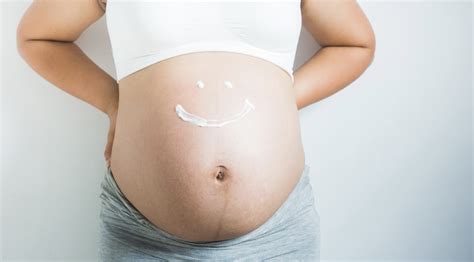 ARE STRETCH MARKS INEVITABLE DURING PREGNANCY? - fitblissfitness.com