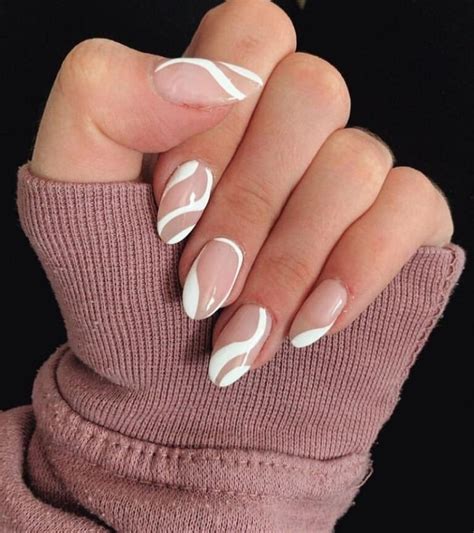 45+ October Nails To Inspire You This Fall | 2021 Fall Nail Trends