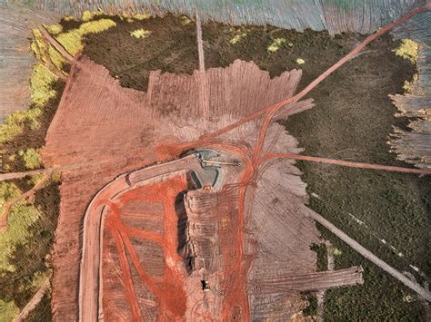 Edward Burtynsky, Sishen Iron Ore Mine #5, Tailings, Kathu, South ...