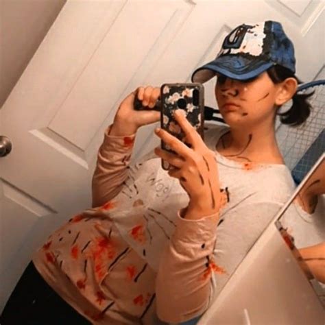 Twdg Clementine cosplay | Captain hat, Cosplay, Fashion