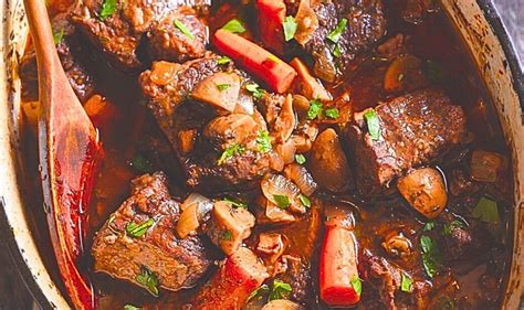 Gordon Ramsay’s ‘hearty’ beef stew recipe is ‘very easy to make’ on a ...