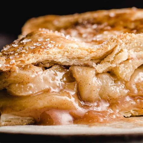 Easy Apple Pie Recipe (Just like Grandma Made!) - Little Spoon Farm