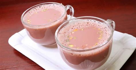 Pink Kashmiri tea