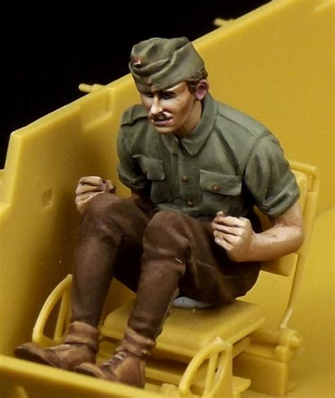 Hungarian 40M Turán crew (3 figures) The Bodi Miniatures -35110