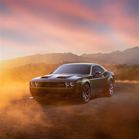 Discover 76+ dodge challenger hellcat wallpaper best - in.cdgdbentre